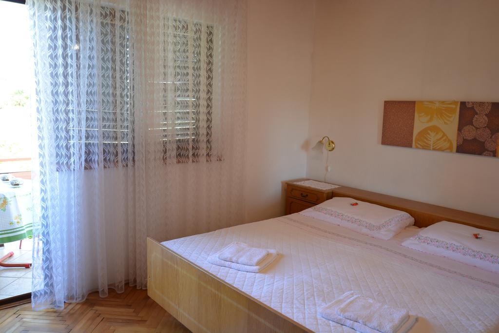 Apartment Slavica Kornic Exterior photo