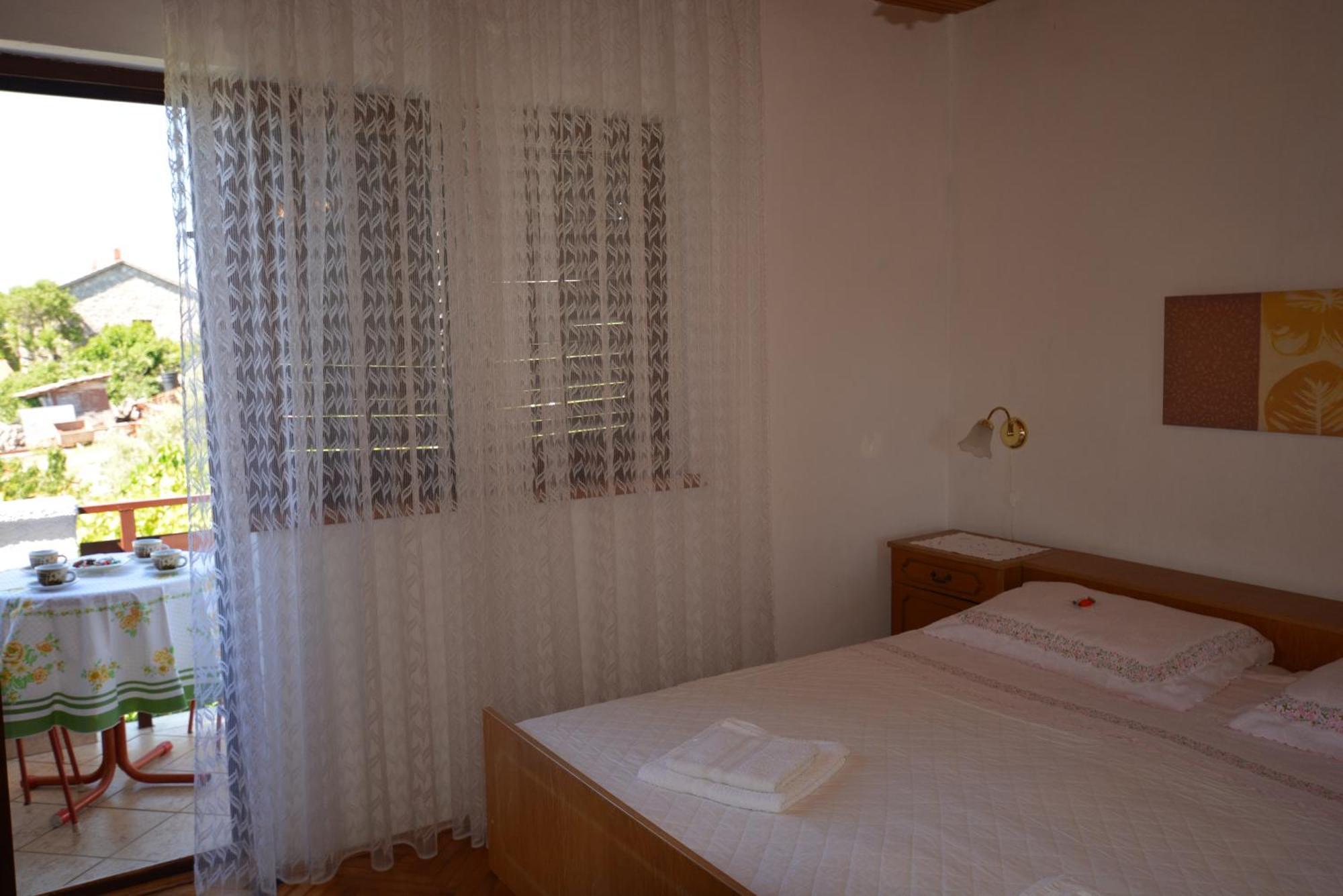 Apartment Slavica Kornic Exterior photo